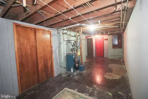 Entry Way - 85 Edgewater Dr, Earleville, MD 21919 photo 6 of 7