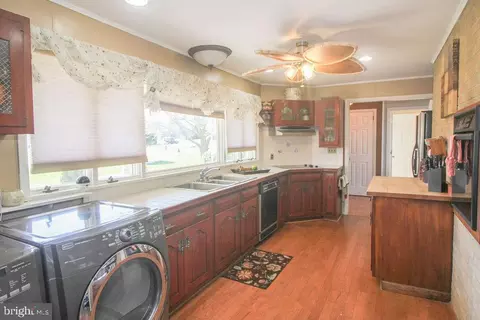Kitchen - 85 Edgewater Dr, Earleville, MD 21919 photo 2 of 3