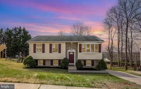 518 Saint Charles St, Elkton, MD 21921