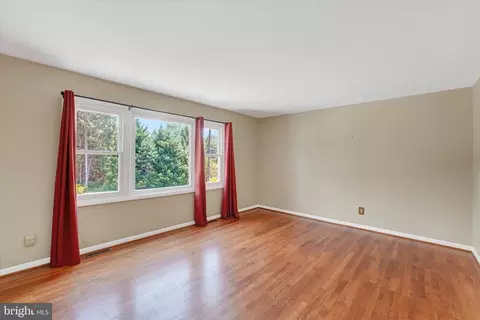 Living - 31 Andora Dr, Elkton, MD 21921 photo 1 of 4