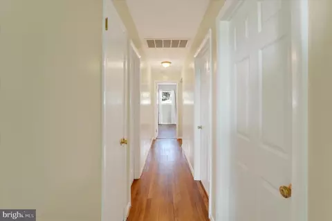 Entry Way - 31 Andora Dr, Elkton, MD 21921 photo 5 of 6