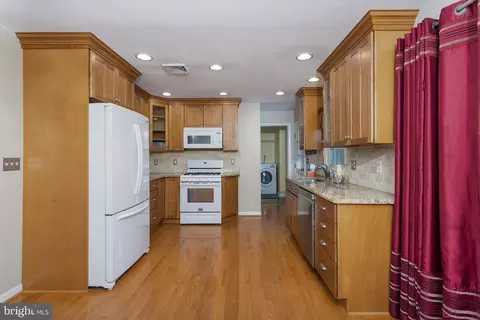 Kitchen - 16 4th Ave, Elkton, MD 21921 photo 1 of 4