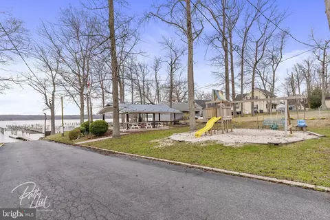 Exterior - 16 4th Ave, Elkton, MD 21921 photo 7 of 7