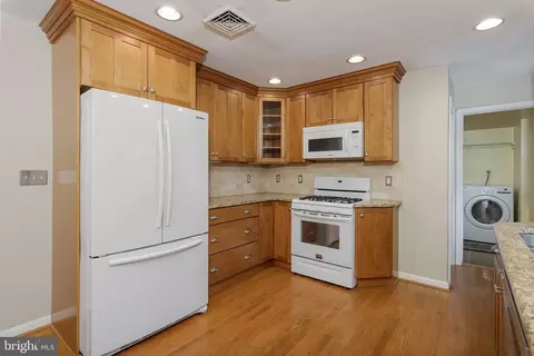 Kitchen - 16 4th Ave, Elkton, MD 21921 photo 3 of 4