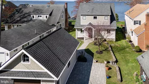 41 Riverside Dr, North East, MD 21901