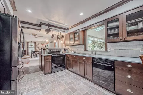 Kitchen - 211 Ashley Dr, Elkton, MD 21921 photo 3 of 5