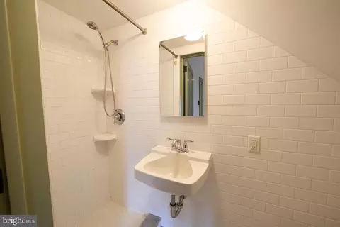 263 E Main St, Elkton, MD 21921 photo 33