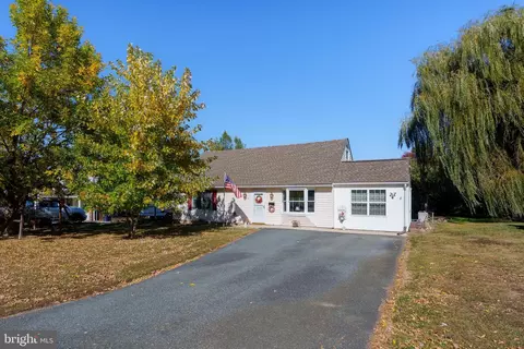 30 Norman Allen St, Elkton, MD 21921