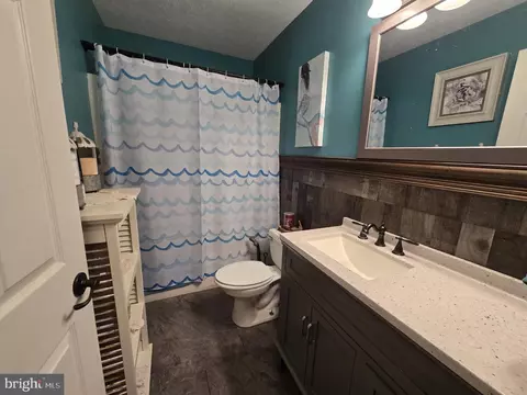 Bath - 108 Mincing Ln, Elkton, MD 21921 photo 1 of 2
