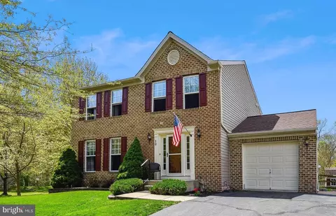 10 Green Brier Ct, North East, MD 21901