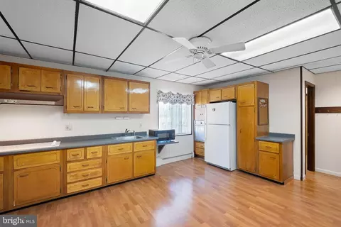 Kitchen - 211 Woolens Rd, Elkton, MD 21921 photo 7 of 8