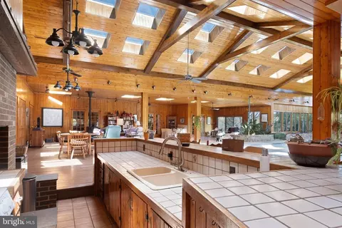 Kitchen - 211 Woolens Rd, Elkton, MD 21921 photo 1 of 8