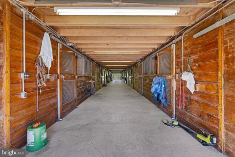Entry Way - 211 Woolens Rd, Elkton, MD 21921 photo 3 of 4
