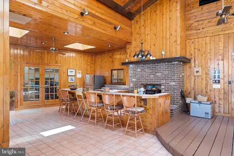 Kitchen - 211 Woolens Rd, Elkton, MD 21921 photo 3 of 8