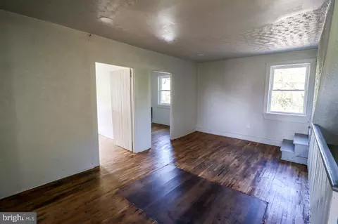 Living - 750 Bell Manor Rd, Conowingo, MD 21918 photo 4 of 4