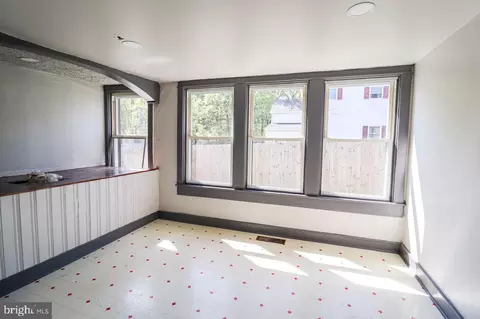 Living - 750 Bell Manor Rd, Conowingo, MD 21918 photo 3 of 4