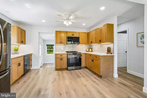 Kitchen - 11 Riverview Ave, Earleville, MD 21919 photo 1 of 2