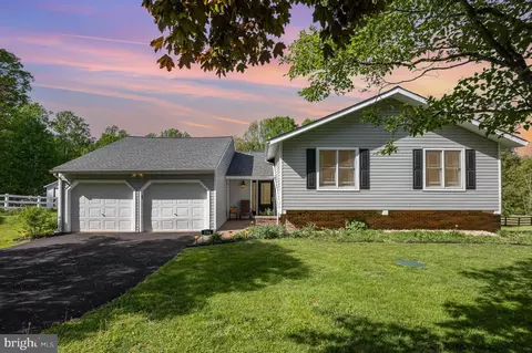 106 Dennis Dr, Elkton, MD 21921
