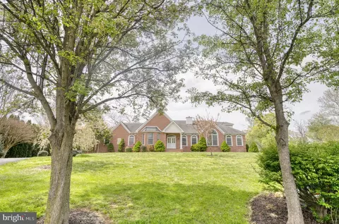 39 Riverside Dr, Elkton, MD 21921