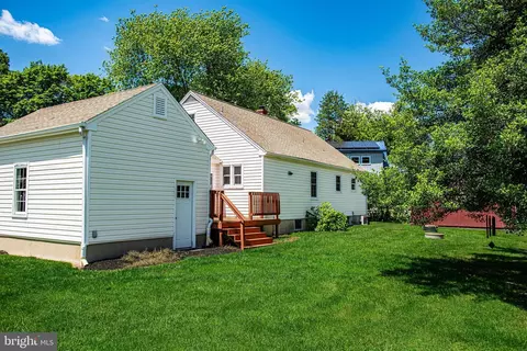 Exterior - 12 Riverview Ave, Earleville, MD 21919 photo 5 of 9