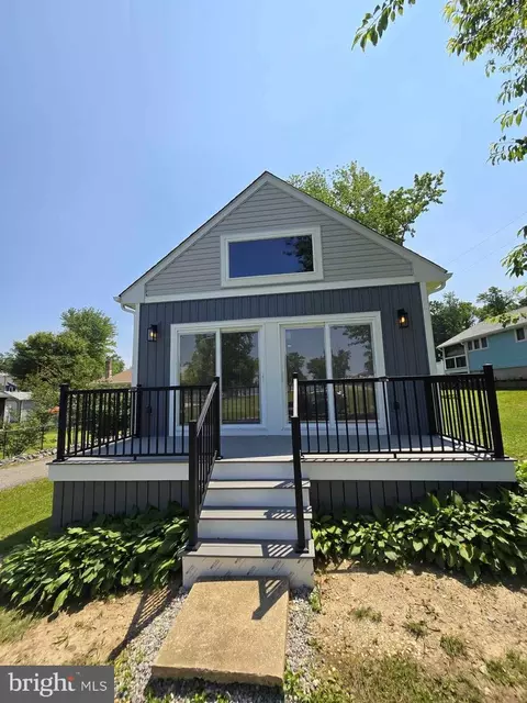 64 No Name St, Earleville, MD 21919