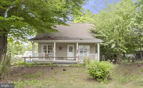 3 1st Ave, Earleville, MD 21919