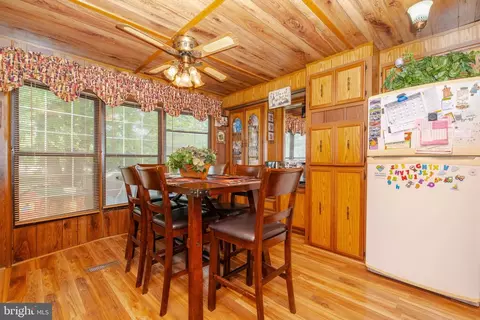 Dining - 7 Hillcrest, Conowingo, MD 21918 photo 2 of 2
