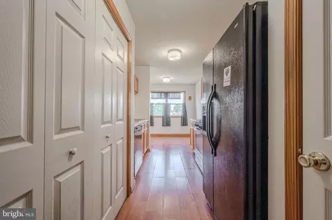 Entry Way - 6 Windsor Ct, Elkton, MD 21921 photo 3 of 6