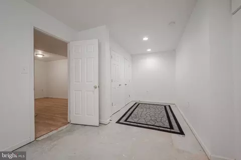 Entry Way - 6 Windsor Ct, Elkton, MD 21921 photo 5 of 6