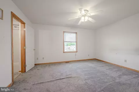 Bedroom - 6 Windsor Ct, Elkton, MD 21921 photo 5 of 7