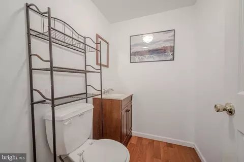 Bath - 6 Windsor Ct, Elkton, MD 21921 photo 3 of 3