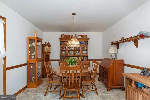 9 White Pine Cir, Elkton, MD 21921 photo 9