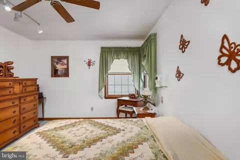 9 White Pine Cir, Elkton, MD 21921 photo 14
