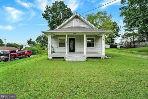 21 Elk Mills Rd, Elkton, MD 21921