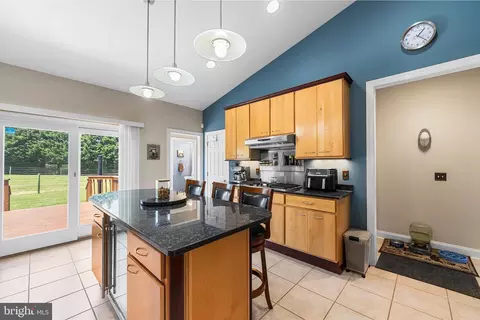 Kitchen - 83 Rolling Green Ln, Elkton, MD 21921 photo 2 of 2