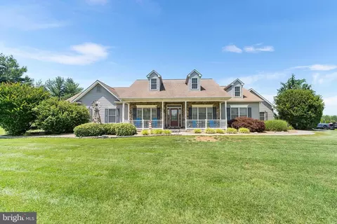 83 Rolling Green Ln, Elkton, MD 21921