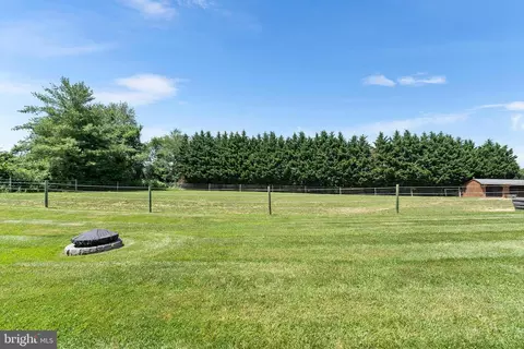 Exterior - 83 Rolling Green Ln, Elkton, MD 21921 photo 6 of 7