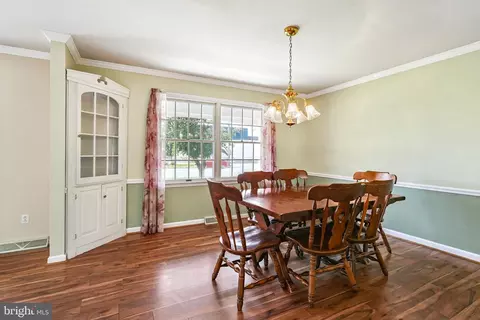 Dining - 206 Newark Ave, Elkton, MD 21921 photo 2 of 2