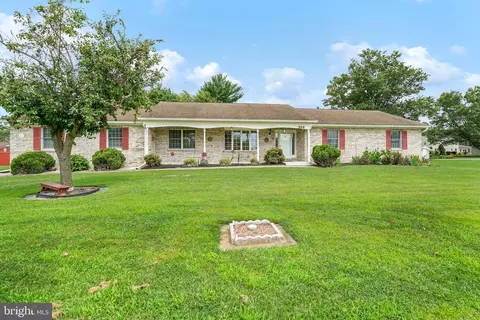 206 Newark Ave, Elkton, MD 21921