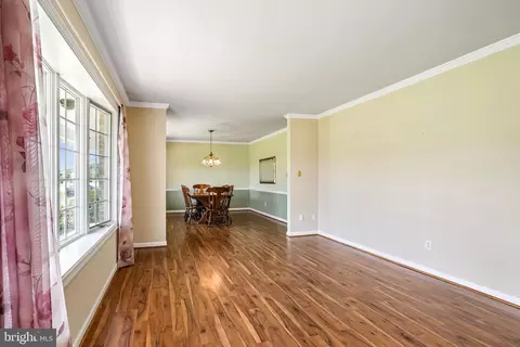 Living - 206 Newark Ave, Elkton, MD 21921 photo 1 of 4