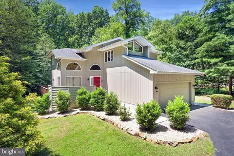 18 Canterbury Ct, Chesapeake City, MD 21915