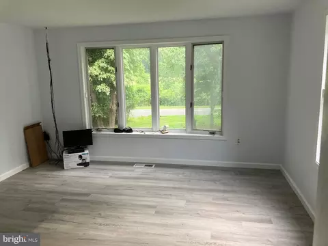 Living - 21 Deer Path Way, Earleville, MD 21919 photo 1 of 1