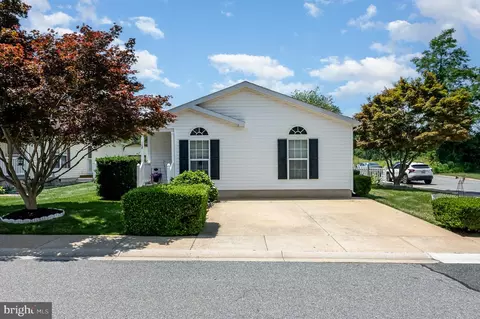 108 Curry Ave, Conowingo, MD 21918