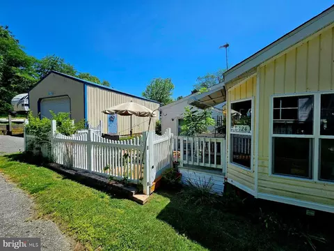 123124125 Palute Cir #GLEN 8, Earleville, MD 21919