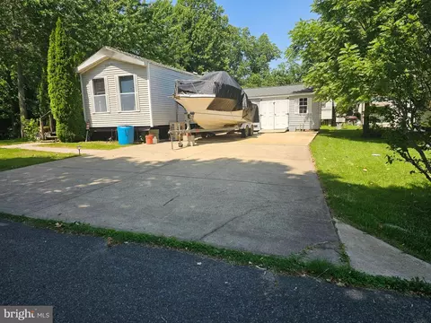 274275 Hoonah Ln #GLEN 3, Earleville, MD 21919