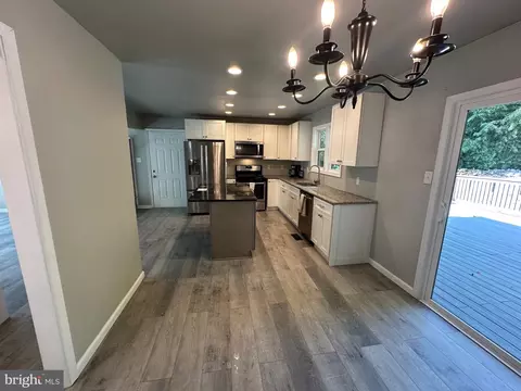 Entry Way - 65 Jackson Hall School Rd, Elkton, MD 21921 photo 2 of 17
