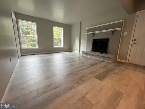 Living - 65 Jackson Hall School Rd, Elkton, MD 21921 photo 8 of 11