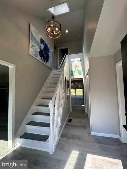 Entry Way - 65 Jackson Hall School Rd, Elkton, MD 21921 photo 5 of 17