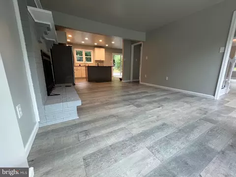 Living - 65 Jackson Hall School Rd, Elkton, MD 21921 photo 10 of 11