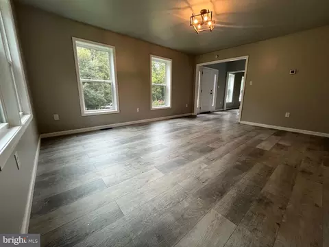 Living - 65 Jackson Hall School Rd, Elkton, MD 21921 photo 6 of 11